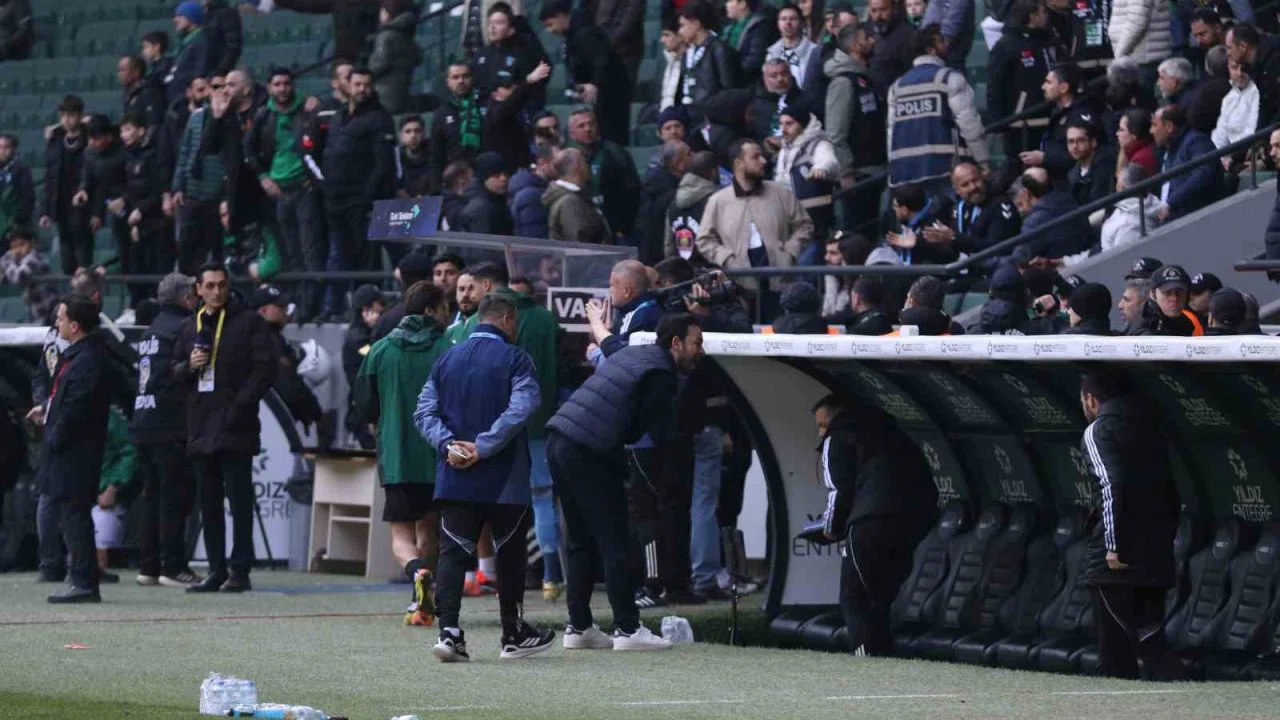 Selçuk İnan’dan görülmemiş protesto