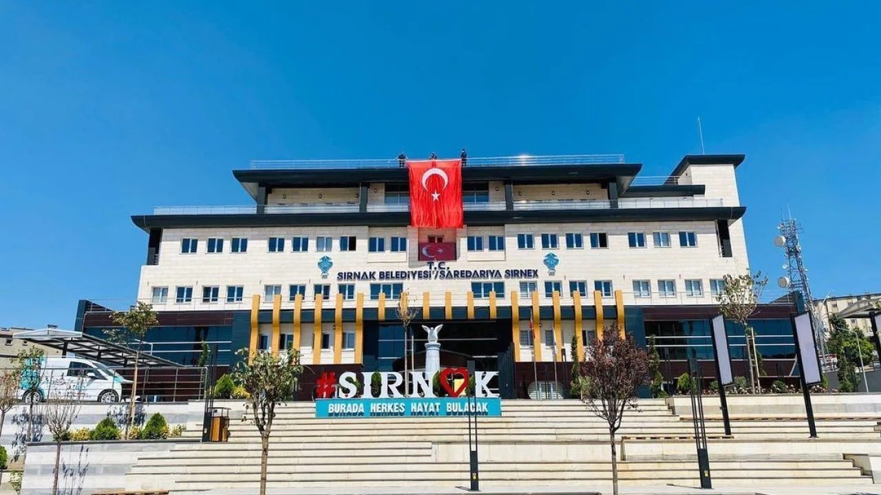 Şırnak Belediyesinden ailelere 56 bin lira destek