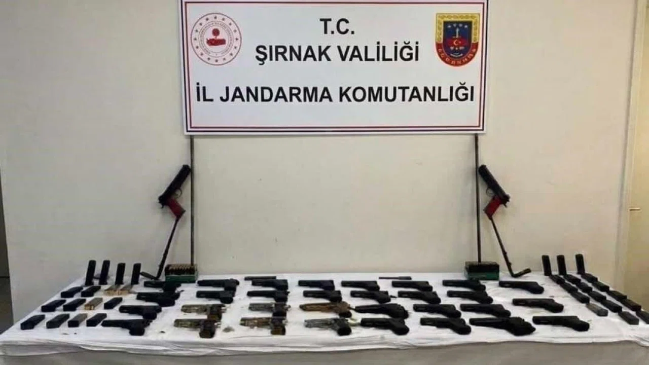 Şırnak’ta jandarma ekipleri cephanelik ele geçirdi