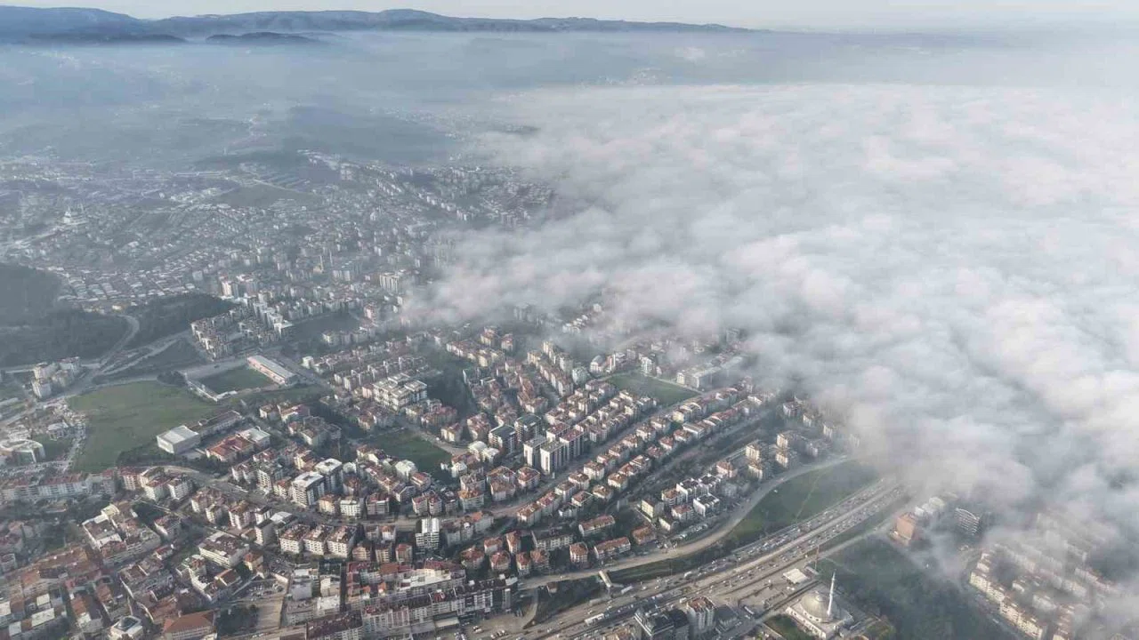 Sis Bursa’nın yarısını yuttu