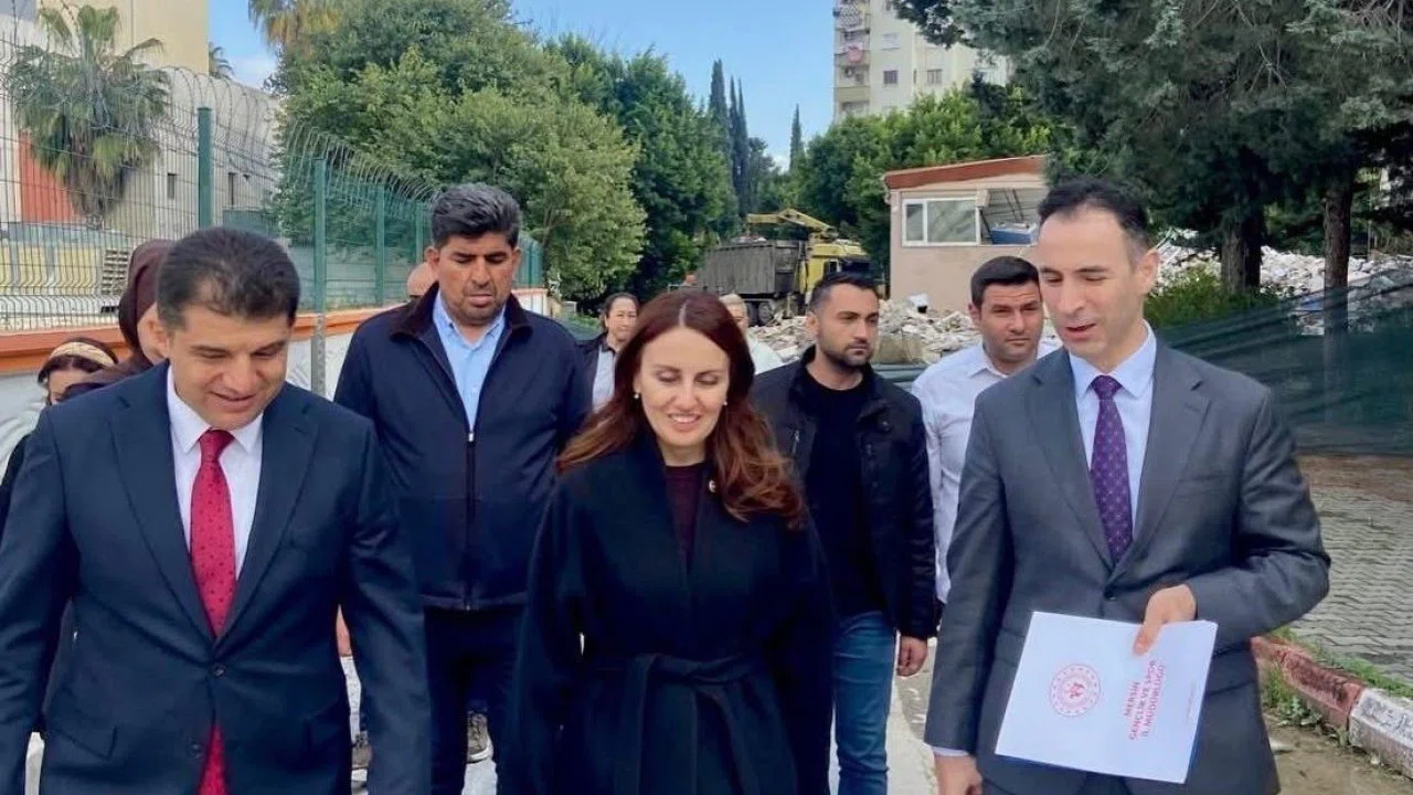 Tarsus’a 2 bin 500 kişilik spor salonu ve yüzme havuzu müjdesi