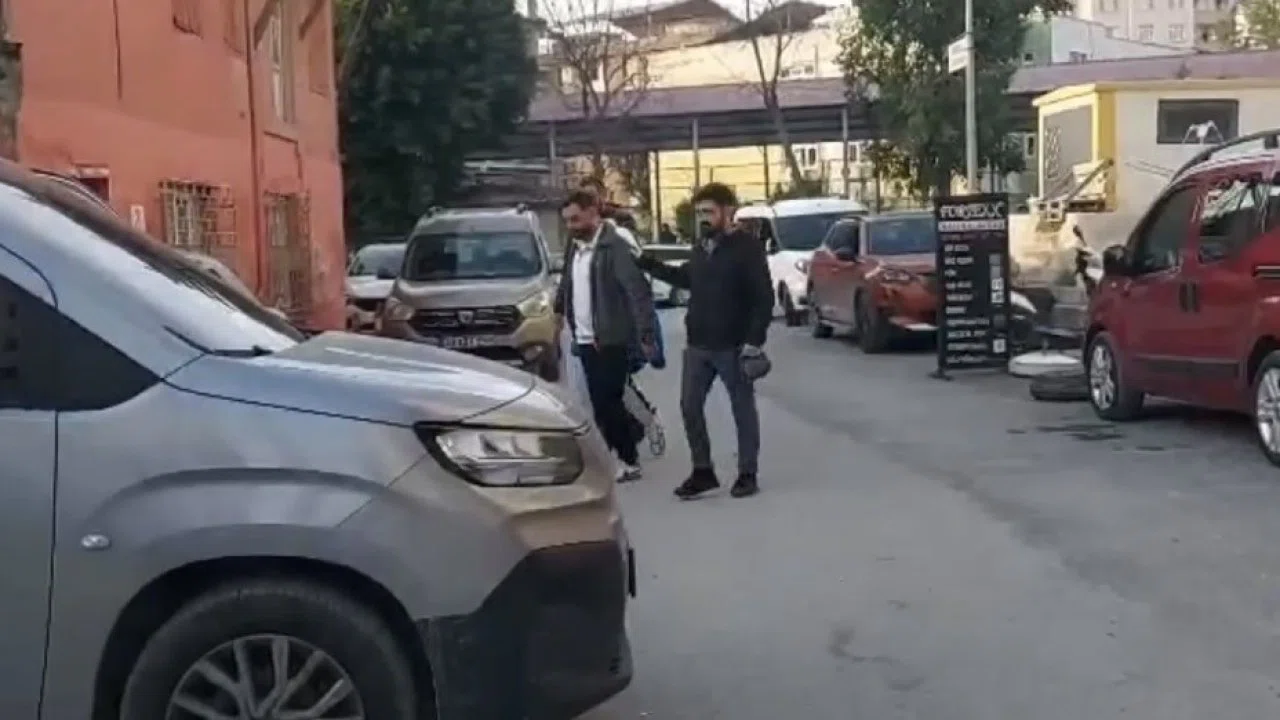 Tarsus’ta kadın kuaförüne uyuşturucu baskını