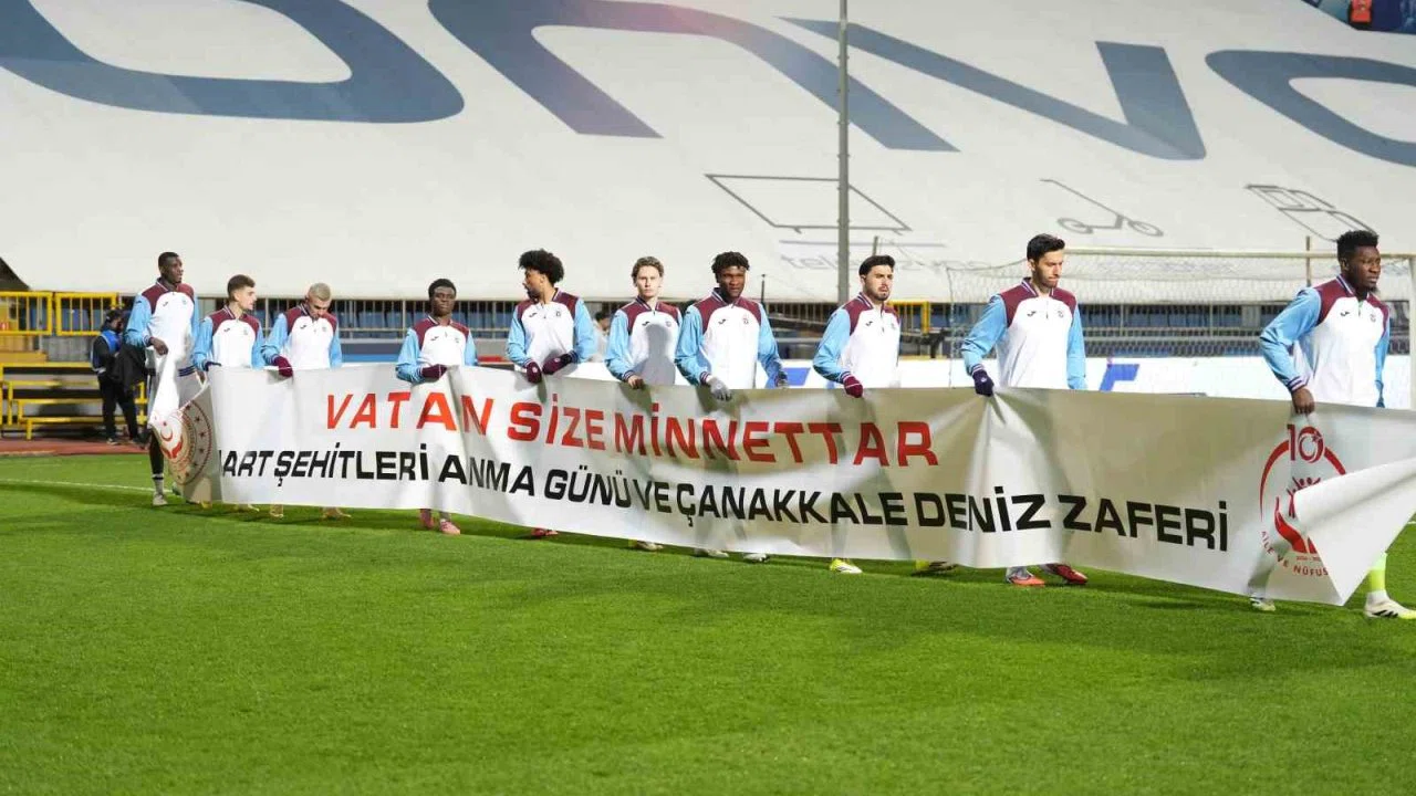 Trendyol Süper Lig: Eyüpspor: 0 - Trabzonspor: 0 (Maç devam ediyor)