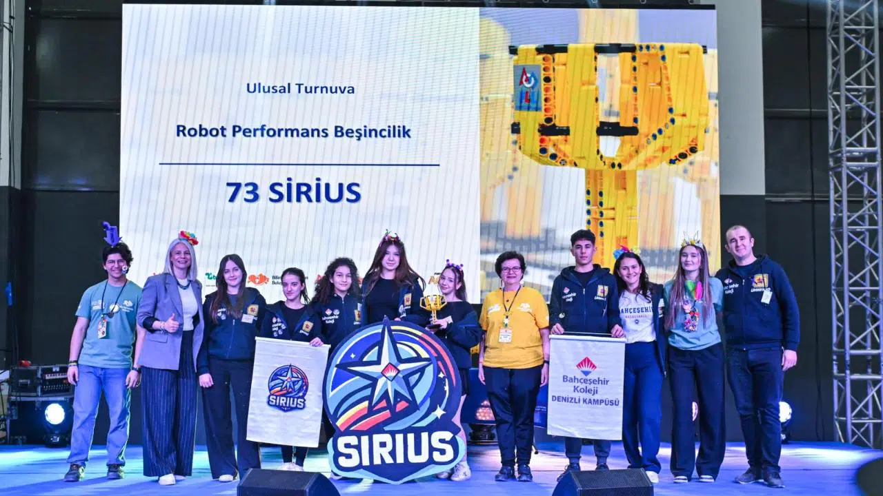 Türkiye'nin bilim kahramanları Fuar İzmir'de yarıştı