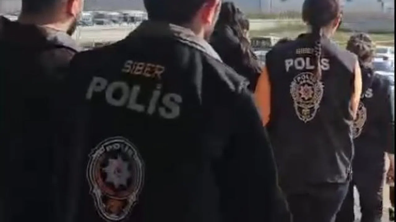 Ücret iadesi dolandırıcılığına bir tutuklama