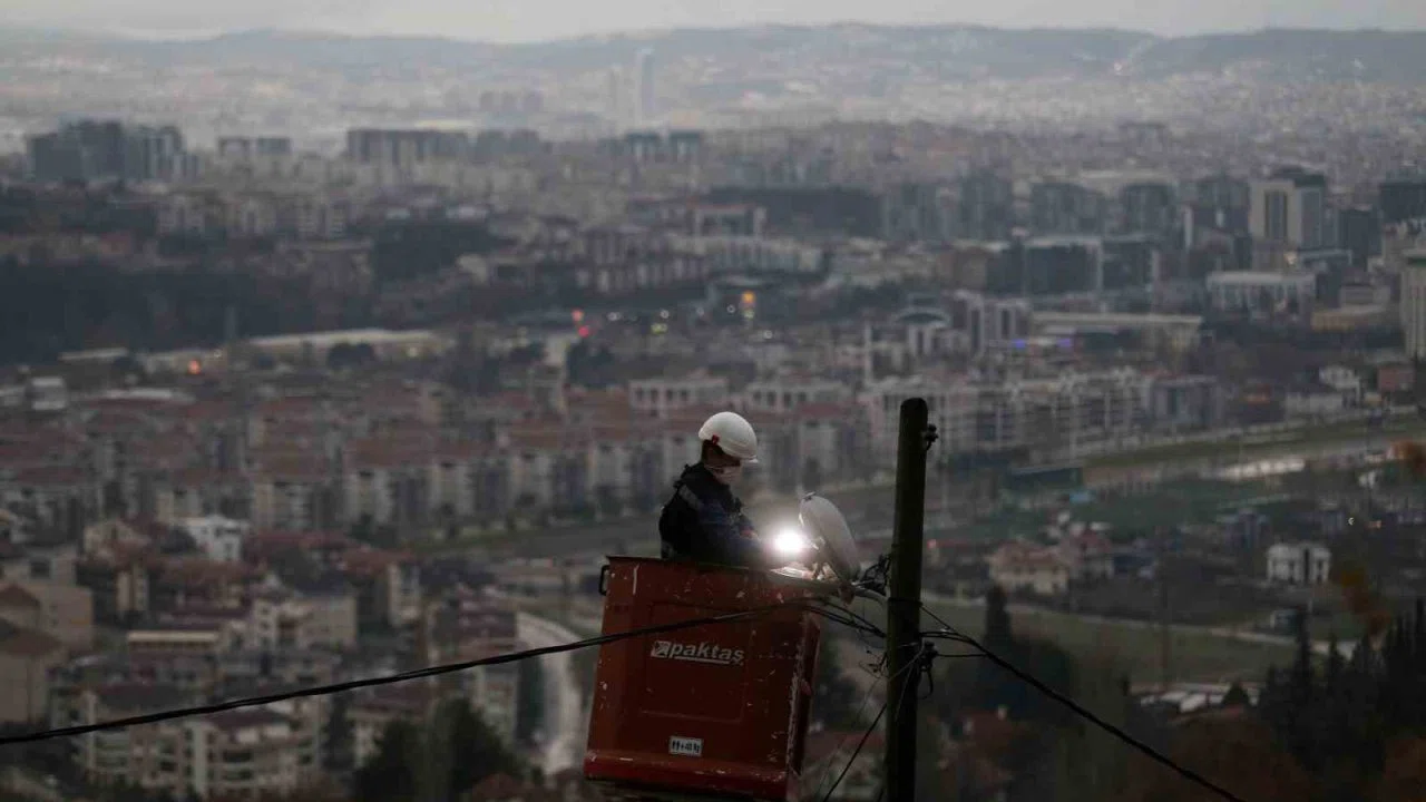 UEDAŞ’tan bayramda kesintisiz enerji mesaisi