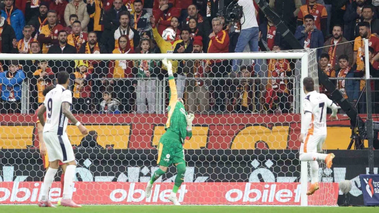 Uğurcan Çakır’dan alkışlanacak hareket