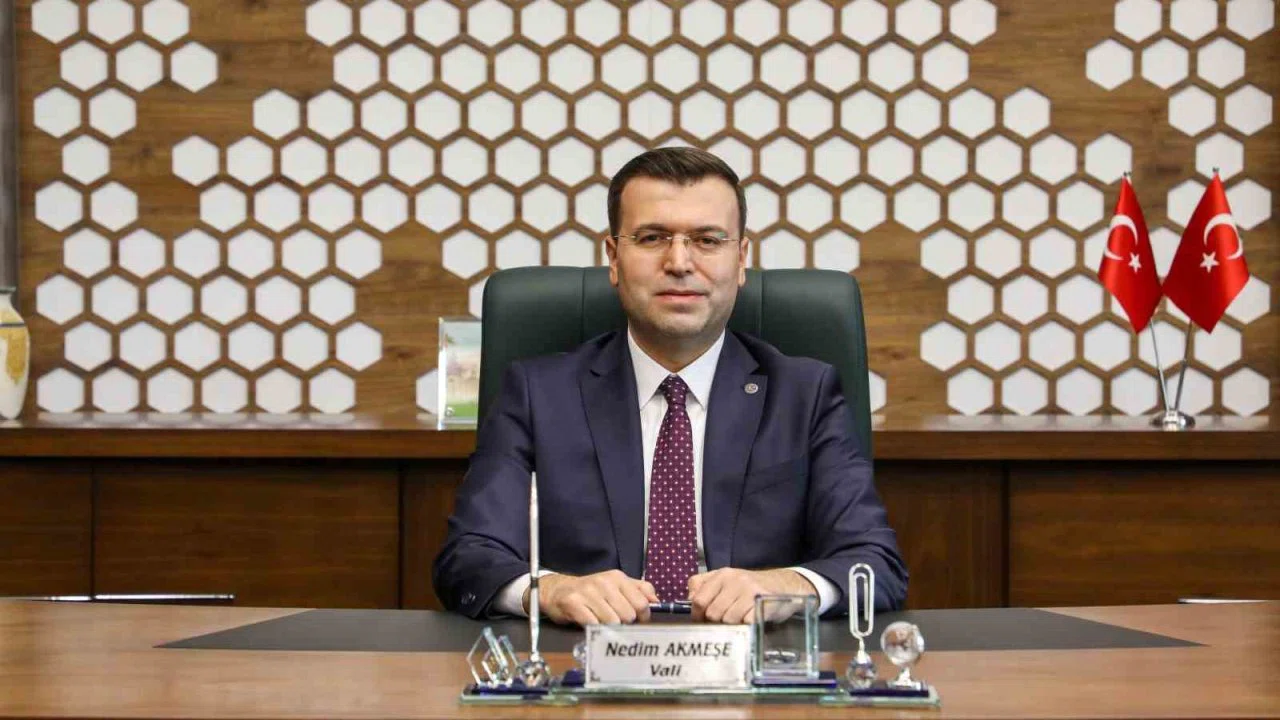 Vali Akmeşe: "Ramazan Bayramı’nın sağlık, huzur ve mutluluk getirmesini diliyorum"