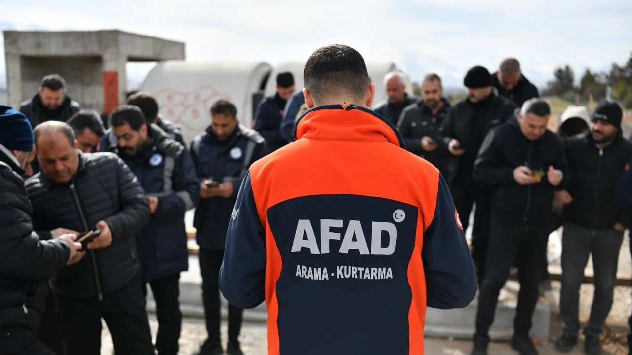 Yeşilyurt Belediyesi (YAKUT) ekibine AFAD’dan arama kurtarma eğitimi