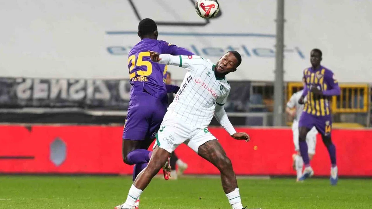 Ziraat Türkiye Kupası: Eyüpspor: 0 - Konyaspor: 1 (İlk yarı)