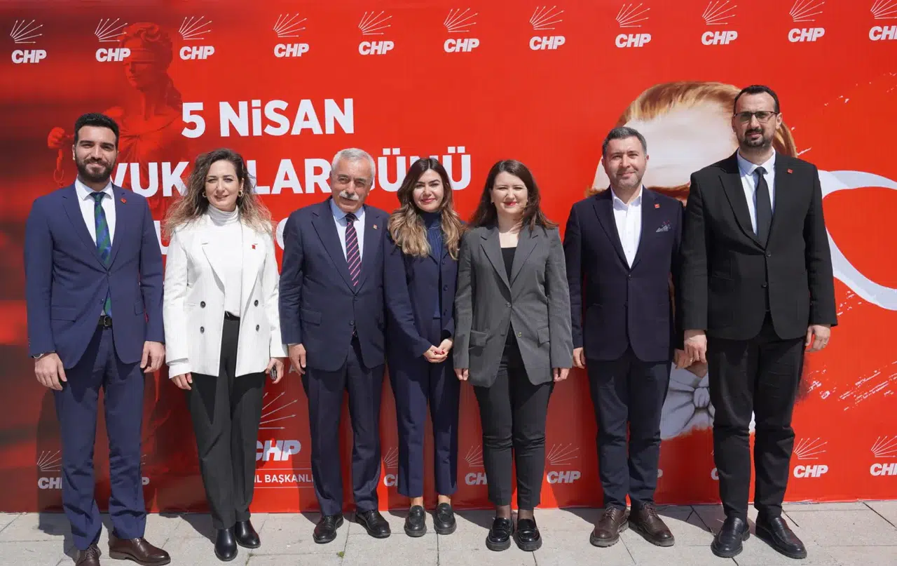 CHP İzmir’den 5 Nisan Avukatlar Günü Buluşması