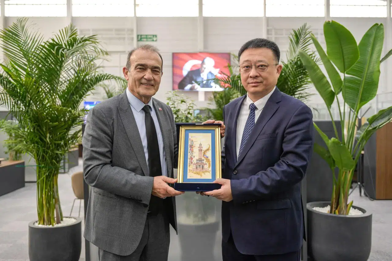 İzmir Büyükşehir Belediyesi Qingdao Belediyesi’ni konuk etti