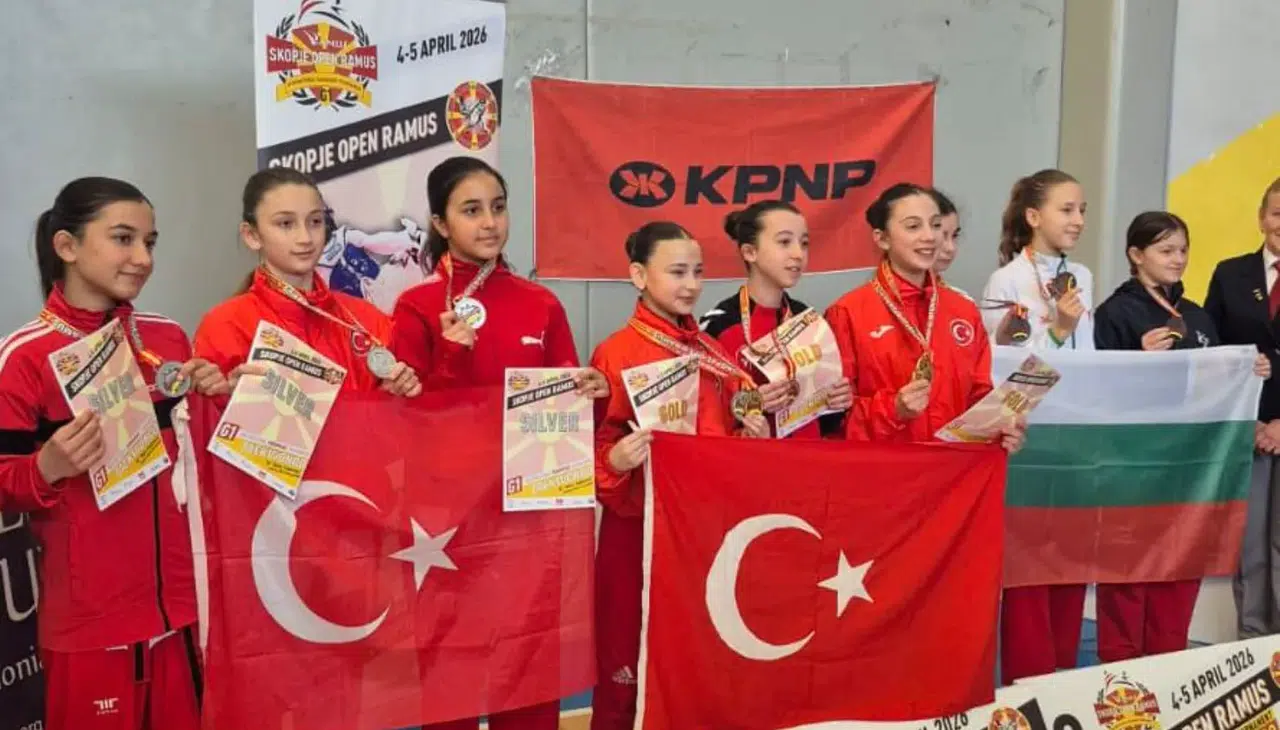 Seferihisar’ın “Altın Çocukları” Avrupa yolunda kürsüyü bırakmıyor