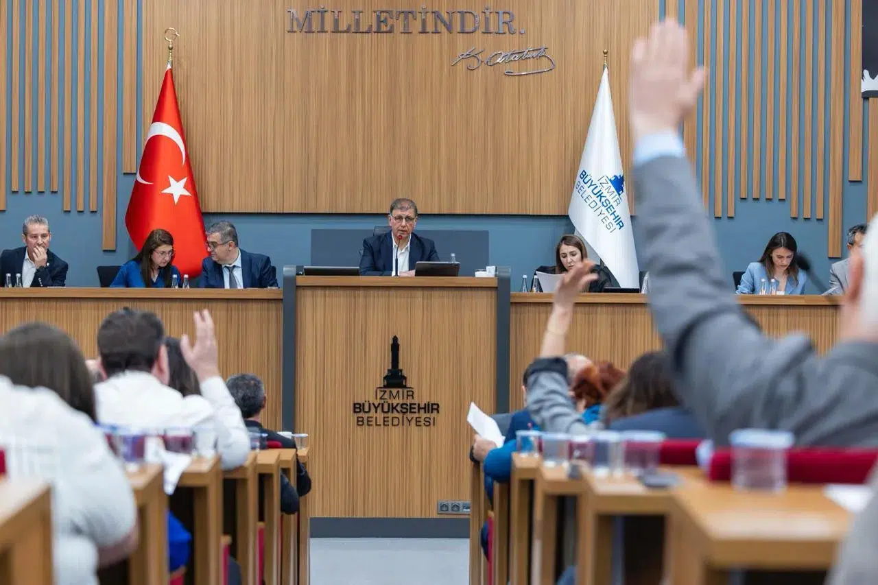 Karşıyaka Stadı için beklenen karar meclisten geçti