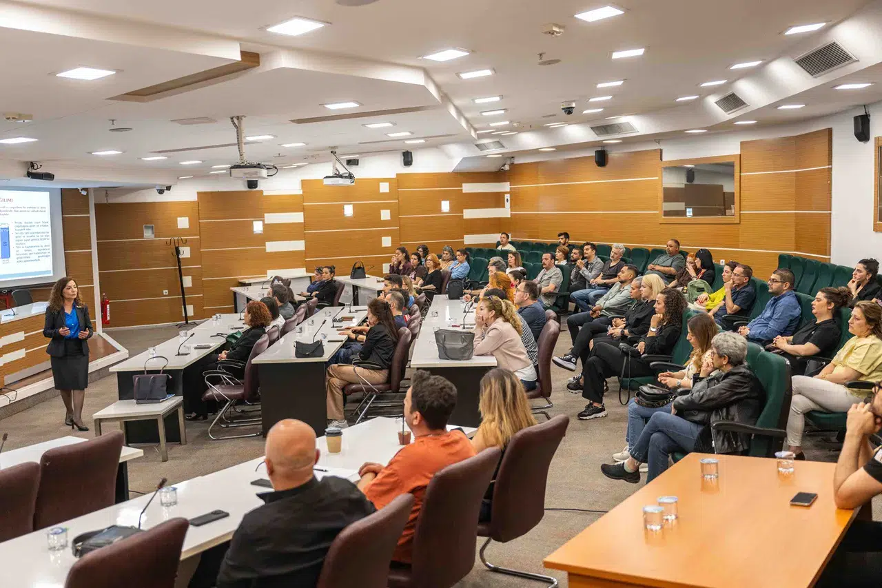 Bornova’da “Mavi” dönüşüm