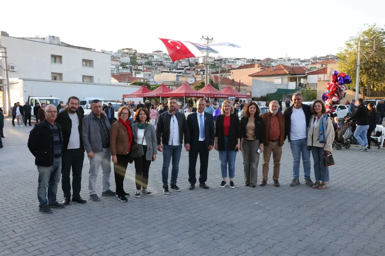 Çiğli'de Hıdrellez Coşkusu: Binlerce Kişi Baharın Ve Kardeşliğin Renklerinde Buluştu