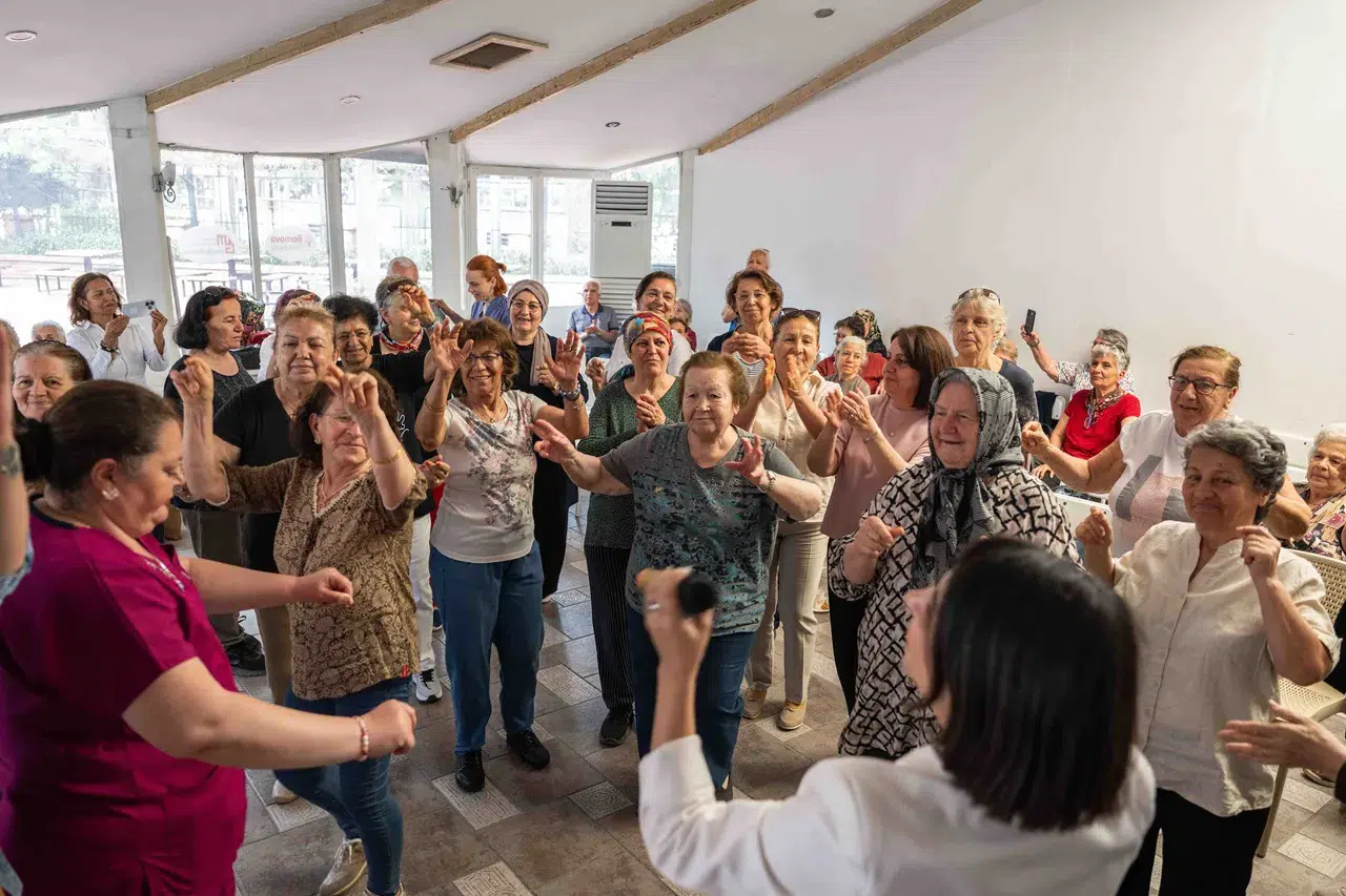 Bornova’nın çınarları bayram coşkusunda buluştu