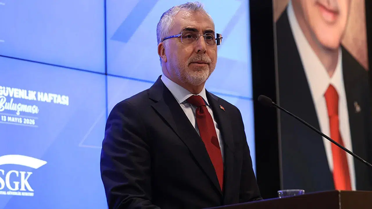 Bakan Işıkhan'dan eczacılar için 5 milyar liralık destek açıklaması geldi