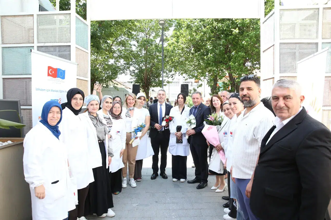 Çiğli’de istihdam garantili kursların ikinci dönemi başarıyla bitti