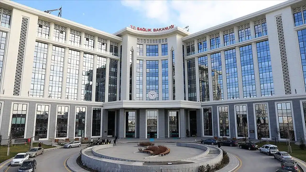 Genel Sağlık-İş, idarecilere rücu için Sağlık Bakanlığına başvurdu