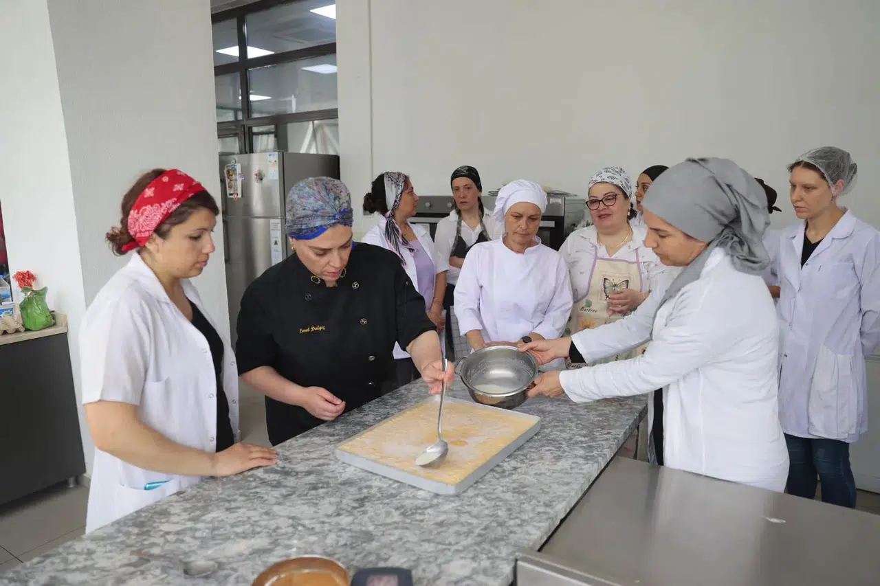 Konaklı kadınlar Temel Pastacılık Eğitimi ile iş sahibi olacaklar