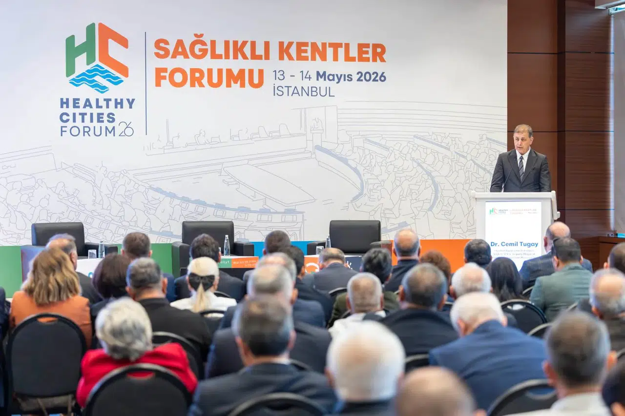 Başkan Tugay Sağlıklı Kentler Forumu'nda Konuştu: