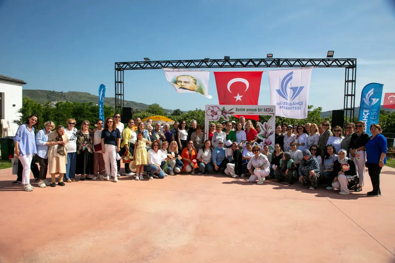 Anneler Günü'nde Güzelbahçe'de Sevgi Dolu Buluşma