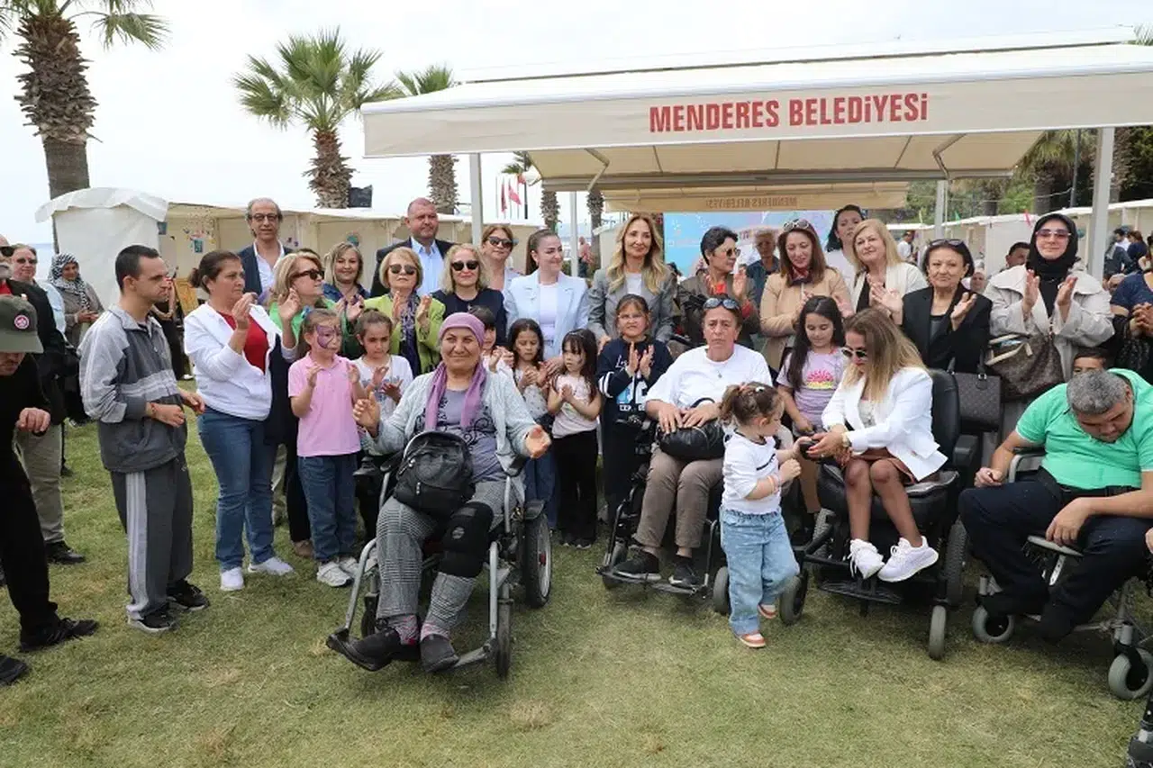 Dolu Dolu Engelsiz Festival Menderes'te Gerçekleşti