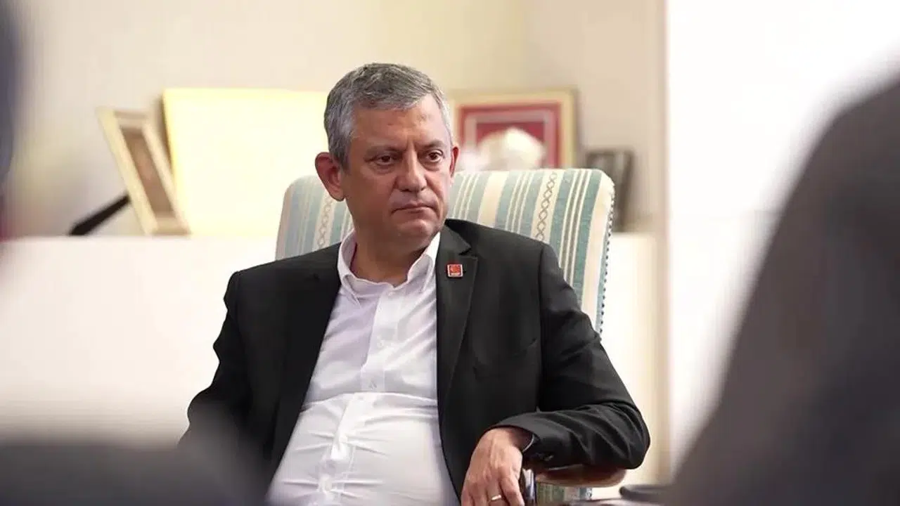 Özgür Özel'den yeni parti iddiaları hakkında açıklama geldi