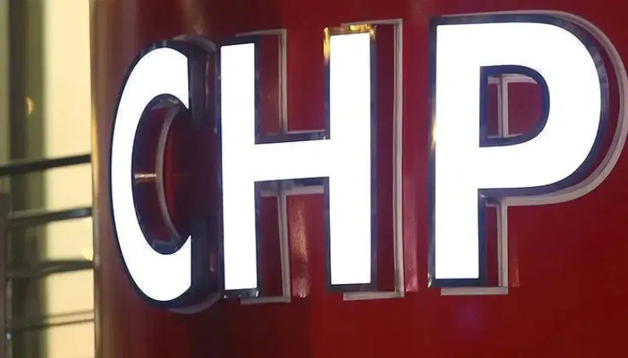 CHP'de 'darbe' isyanı: 39 eski vekil ayağa kalktı