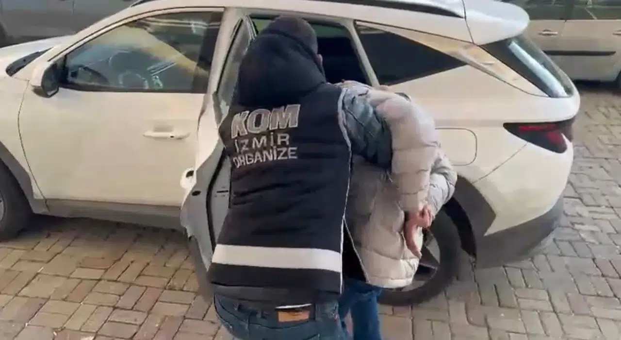 İzmir'de silah ve uyuşturucu operasyonu: 40 gözaltı, 10 tutuklama!