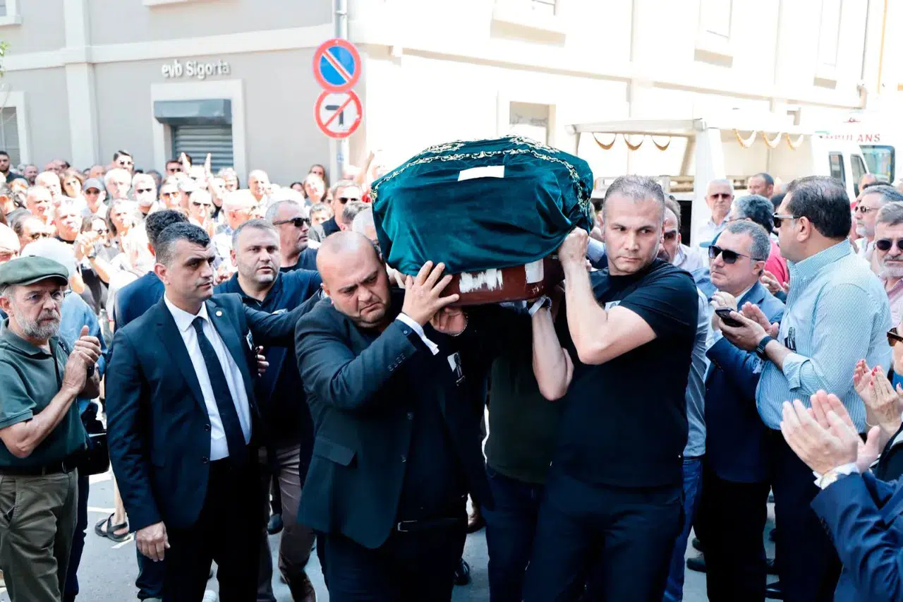 Başkan Tugay, Özkan Yücel'e son görevini yerine getirdi