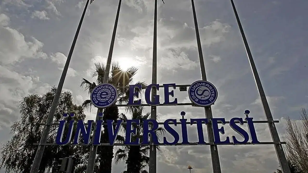 Ege Üniversitesi'ne yolsuzluk baskını: Listede eski genel sekreter de var