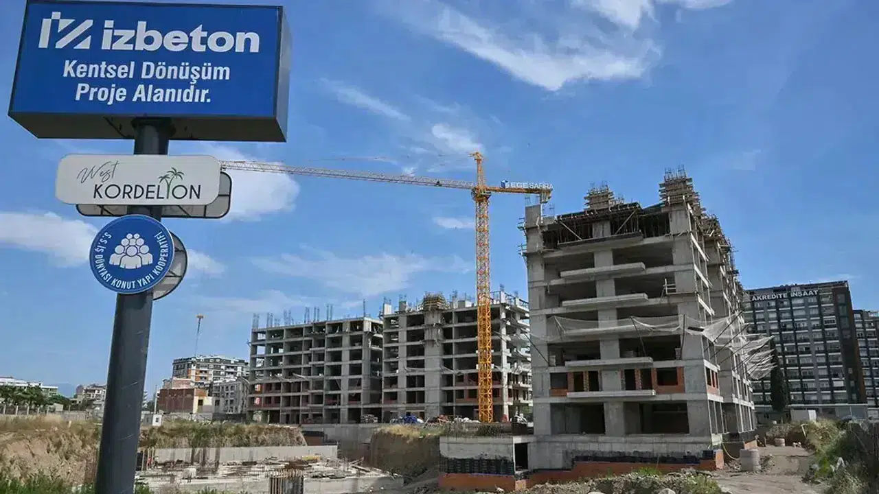 Mahkemeden tahliye çıktı ama cezaevinden ayrılamıyor