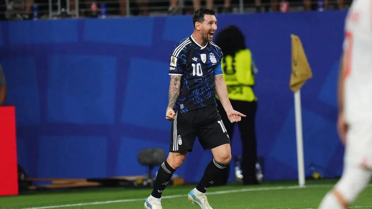 Arjantin, Ürdün'ü 3-1 yenerek Dünya Kupası'nda grubu lider tamamladı, Messi tarihe geçti!