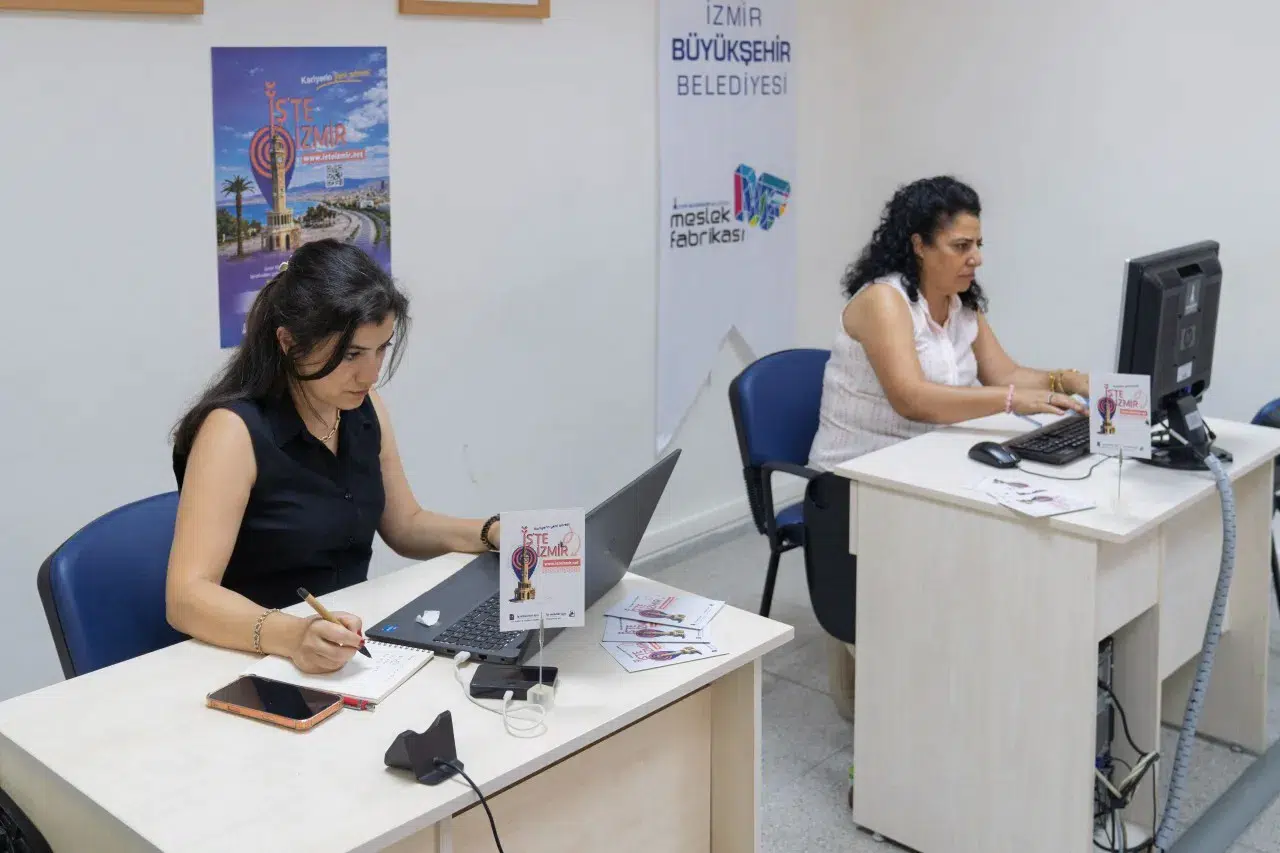 İzmir’in istihdam köprüsü İşte İzmir... Her gün bir kişi işe yerleşiyor