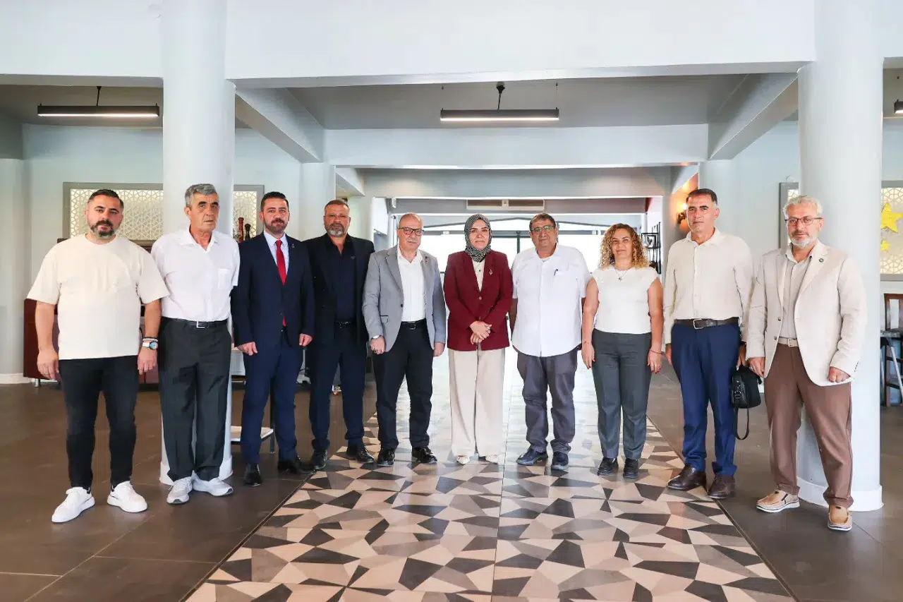 Başkan Vekili Benzer’den siyaset üstü adım