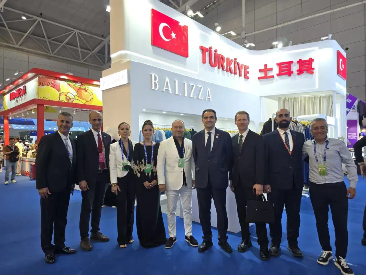 Urumçi Fuarı'nda Türk firmaları Çin ve Orta Asya ile stratejik işbirlikleri kurdu