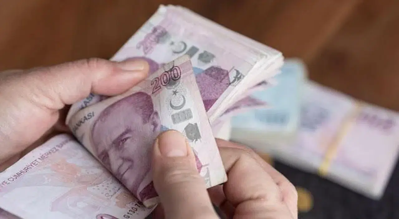 Emekli aylıklarına 3 bin 552 TL zam, bütçeye 105 milyar TL yük getirecek!