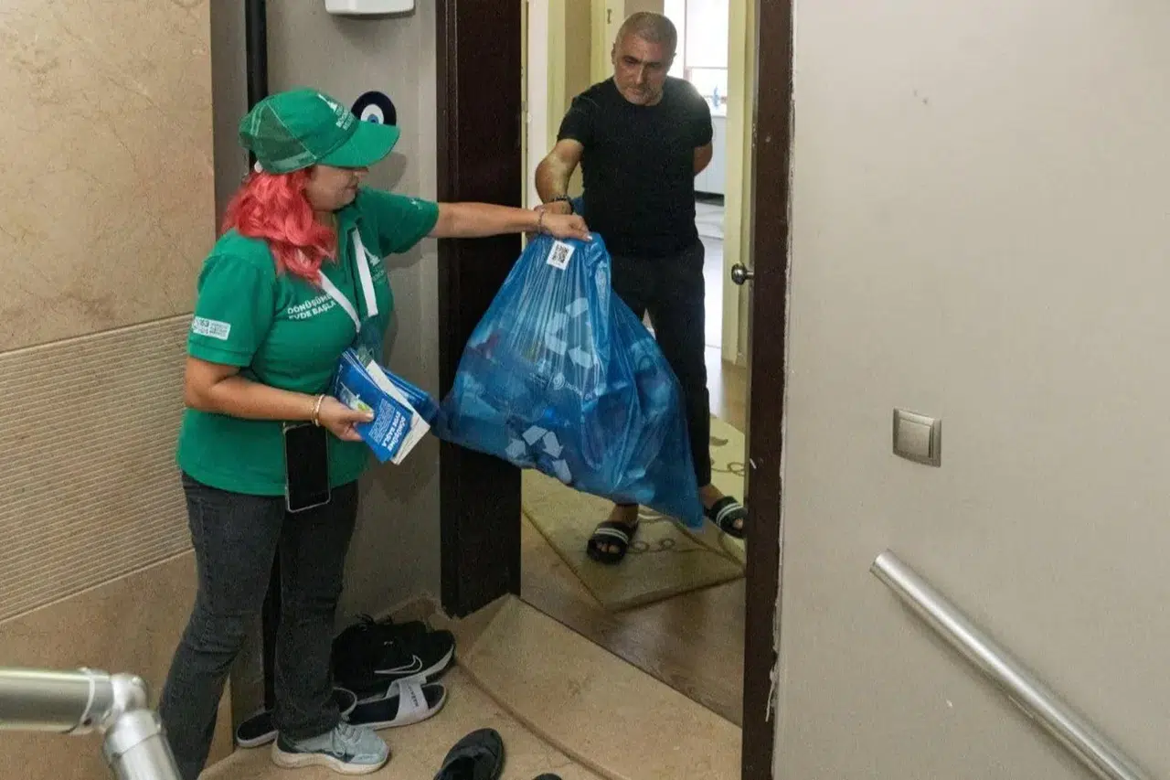 Geri dönüşüm kapıya geldi