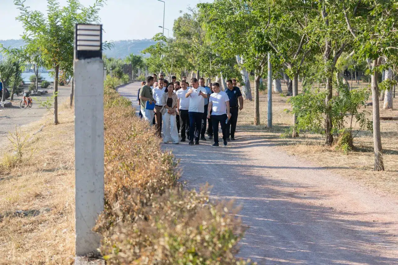 İzmir’in yeşil mirası İnciraltı Kent Ormanı yenileniyor