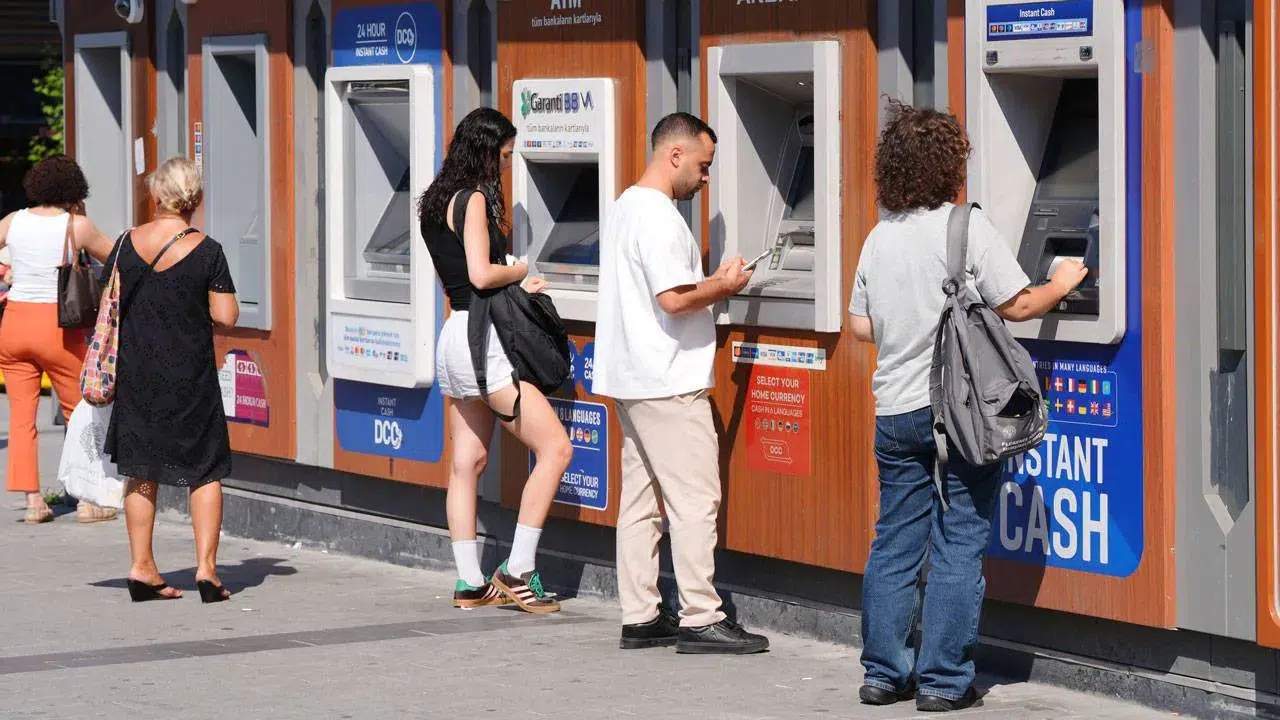 ATM'lerde Gram Altın Satışı Uygulaması İlk Adımlarını Attı
