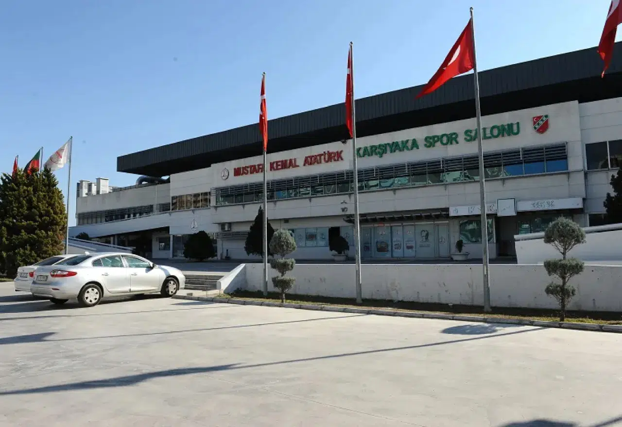 Karşıyaka Belediyesi'nden idari oda kararıyla ilgili yalanlama: Kimsenin elinden tesis alınmadı