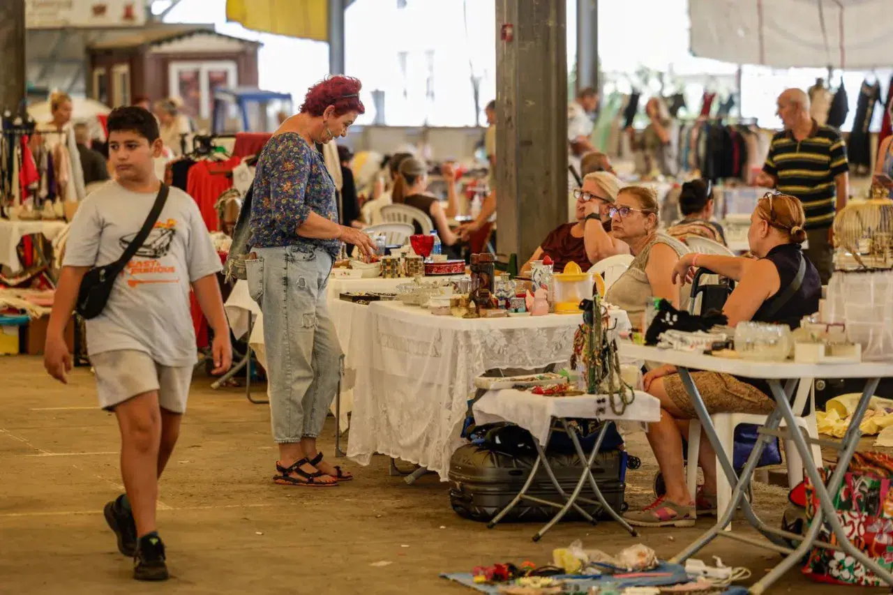 İzmir’de paylaşım büyüyor: İkinci el pazarlarına yoğun ilgi
