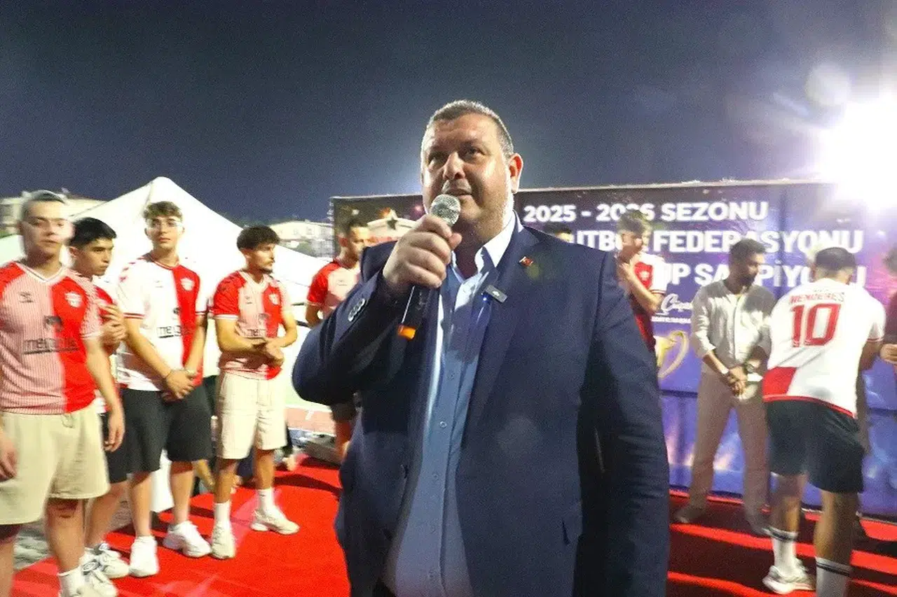 Menderes Spor Şampiyonluk Coşkusuyla Sezonu Tamamladı, Başkan Çiçek destek sözü verdi