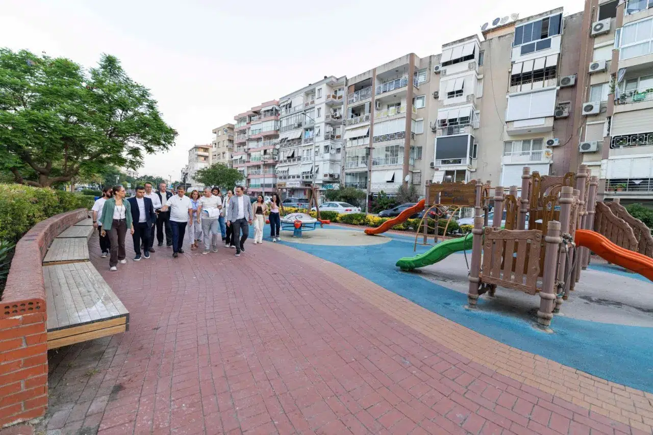 Karşıyaka’nın kalbine kesintisiz bisiklet yolu geliyor