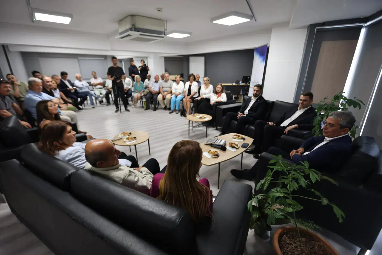 Günaydın’dan Konak Kent Konseyi’ne Ziyaret: “Demokrasi Ve Cumhuriyet İçin Birlikte Yol Yürüyeceğiz”