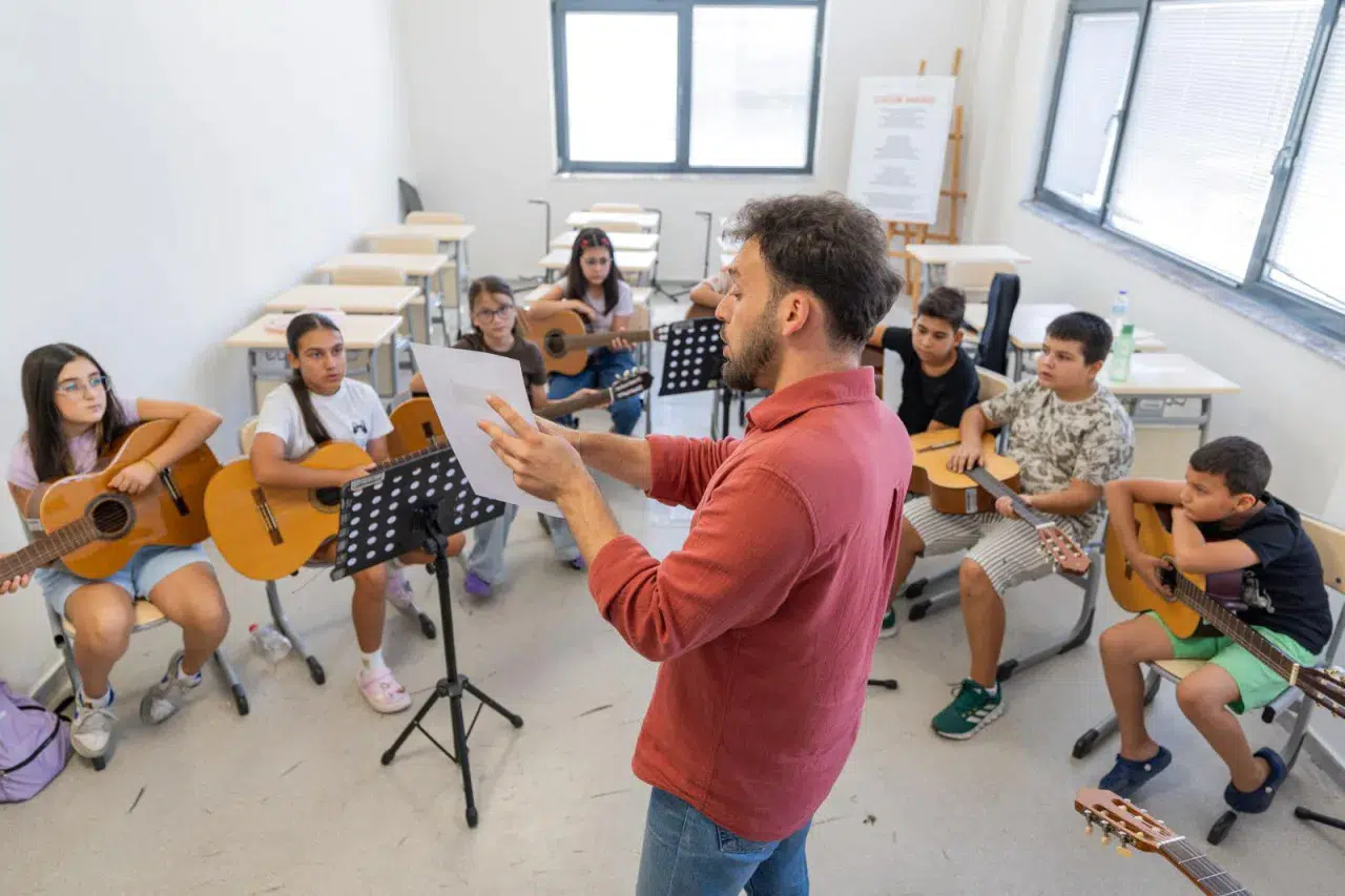 Büyükşehir’in Yaz Okulu hem eğlendiriyor hem öğretiyor