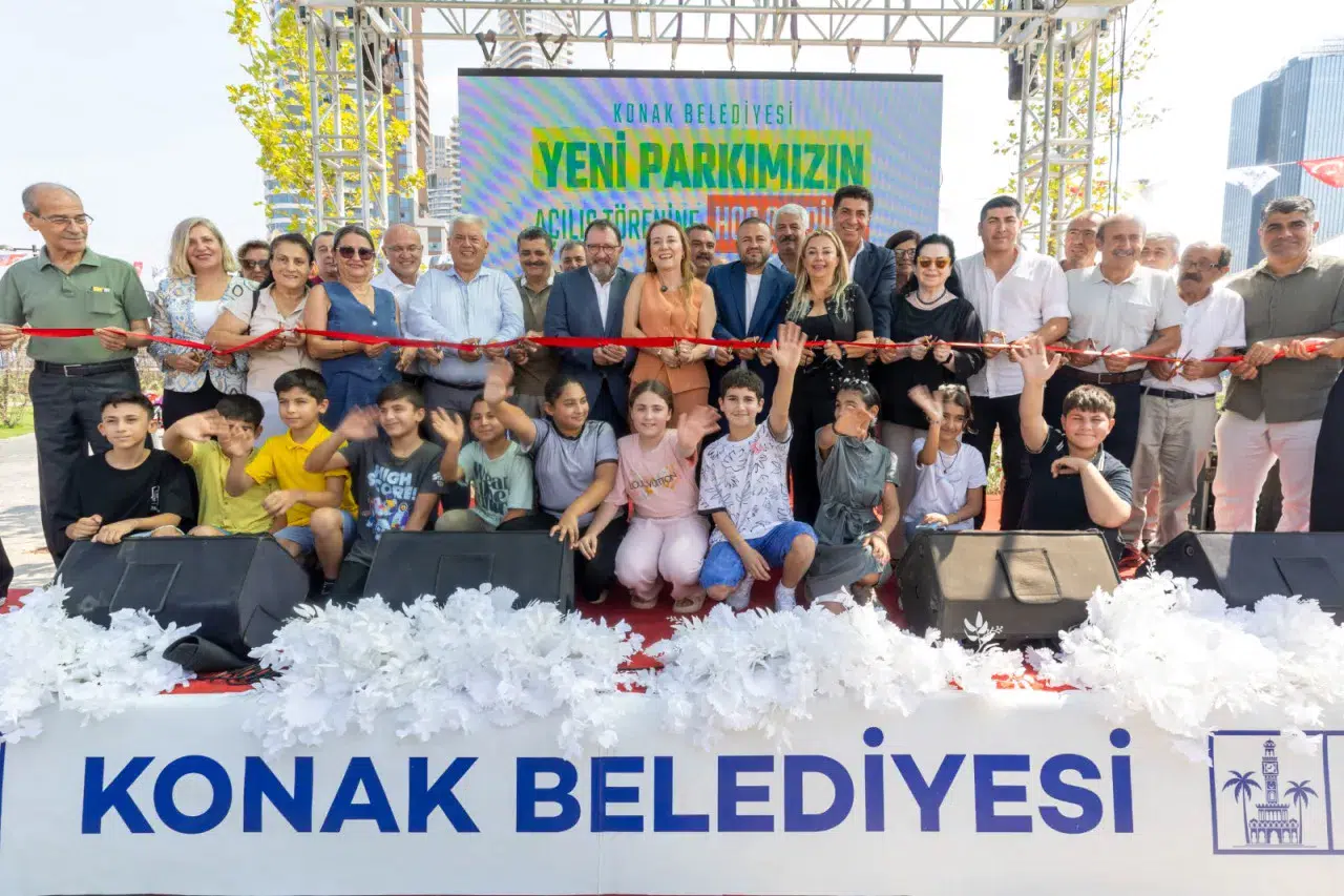 Konak 6 bin metrekarelik yeni parkına kavuştu