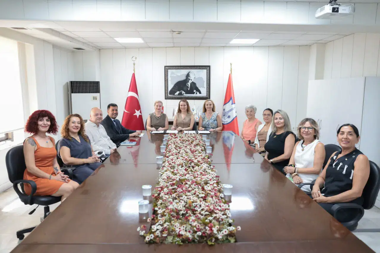 Konak’ta imzalar fırsat eşitliği için atıldı